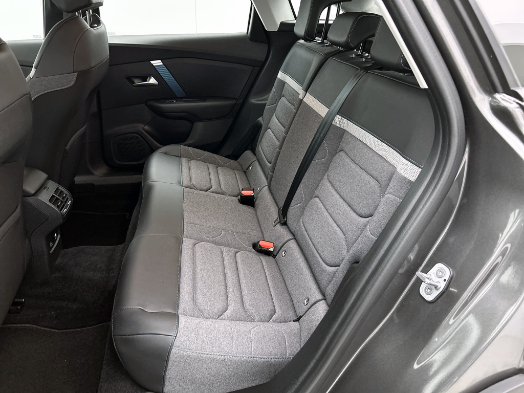 Citroen Ë-c4