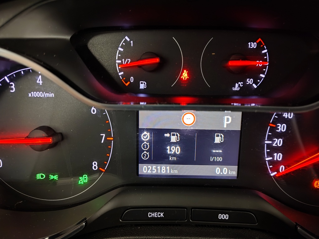 Opel Crossland X