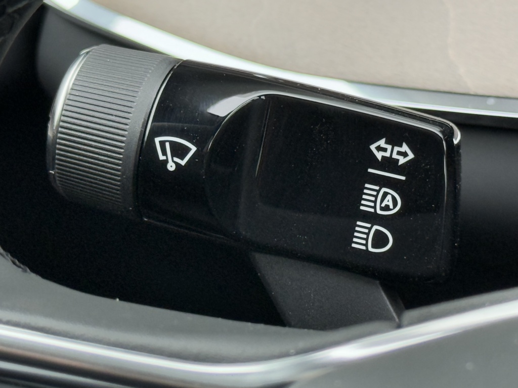 Volvo Ex90