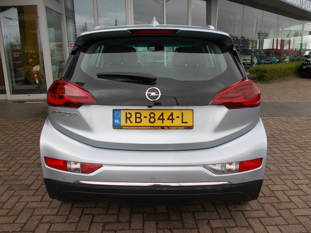 Opel Ampera-e