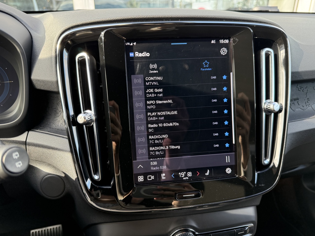 Volvo Ex40