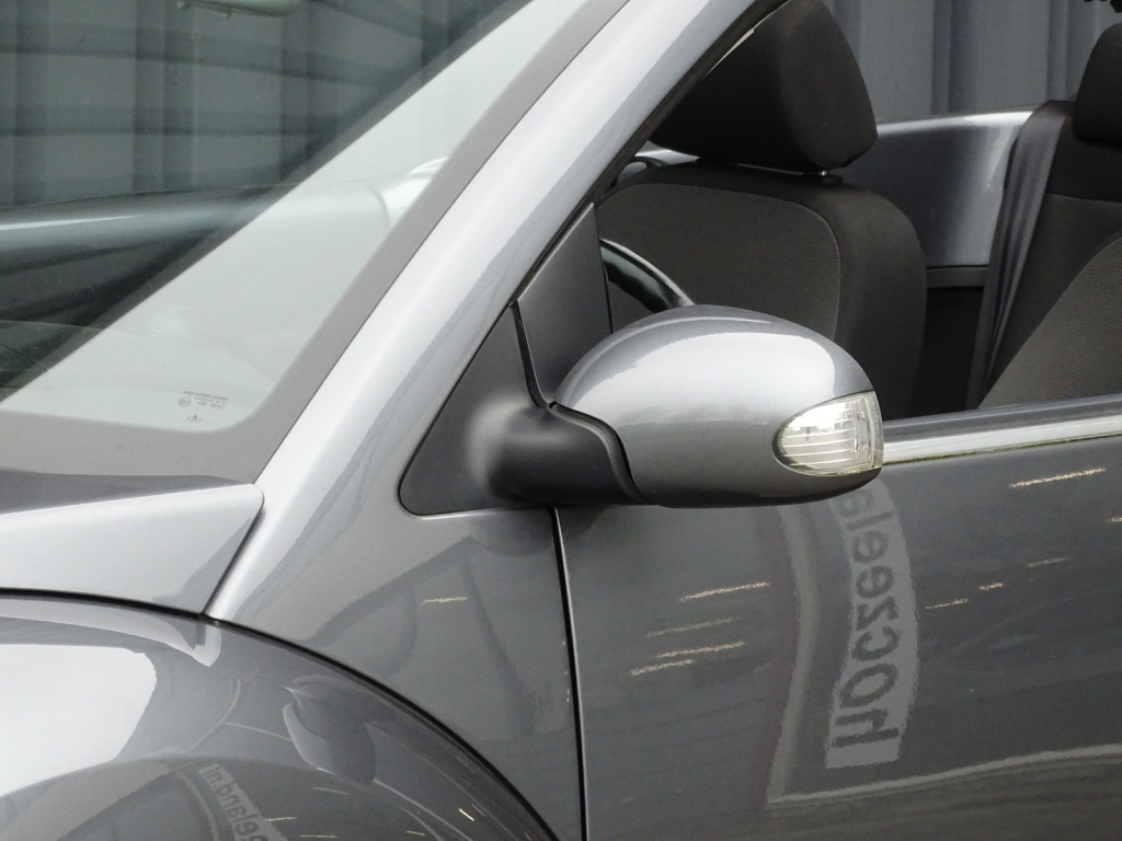 Volkswagen New Beetle