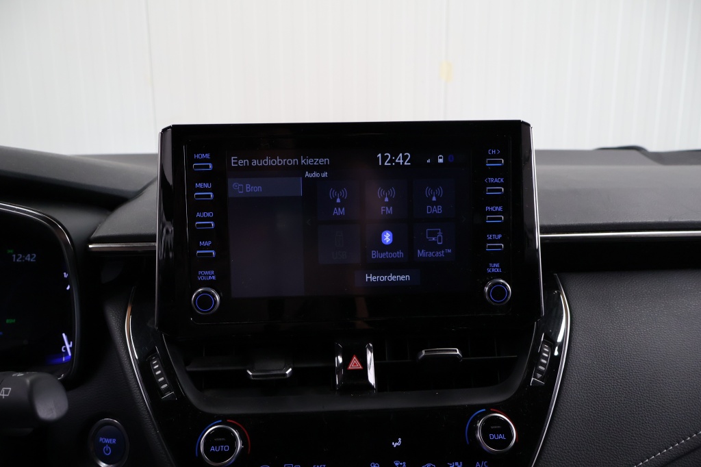 Toyota Corolla Touring Sports