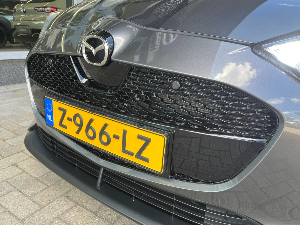 Mazda 2 Hybrid