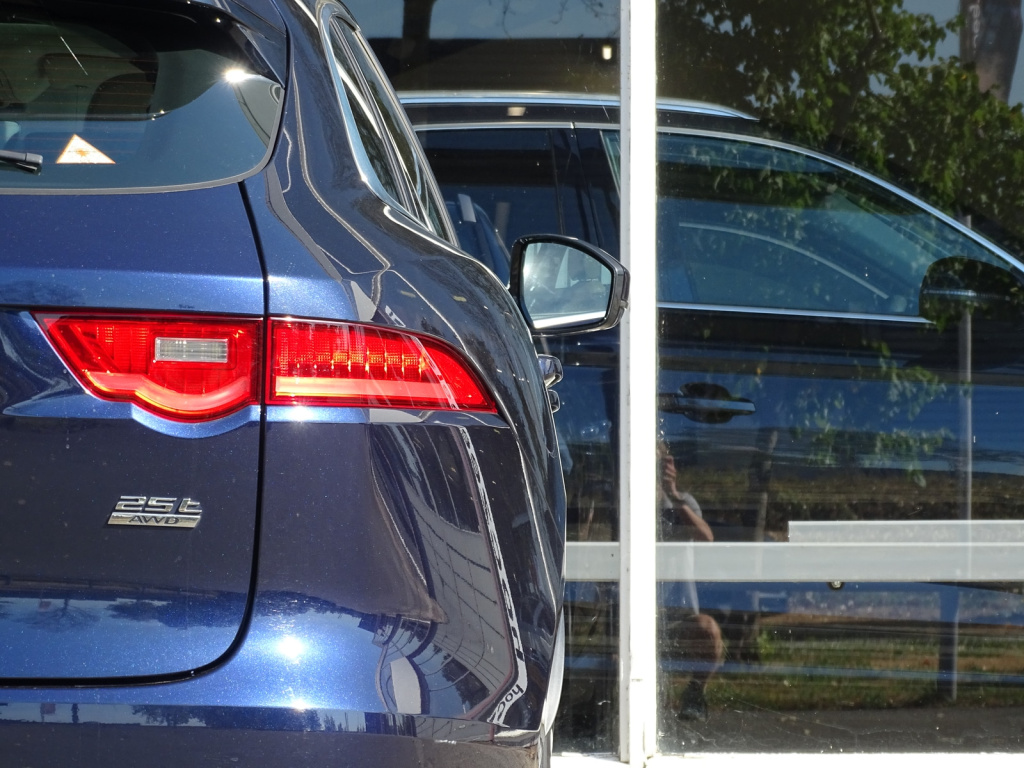 Jaguar F-pace