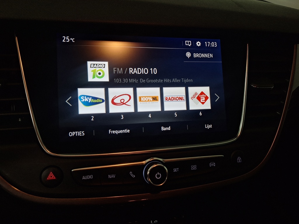 Opel Crossland X