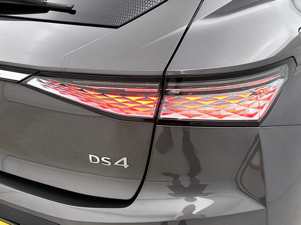 Ds Ds 4