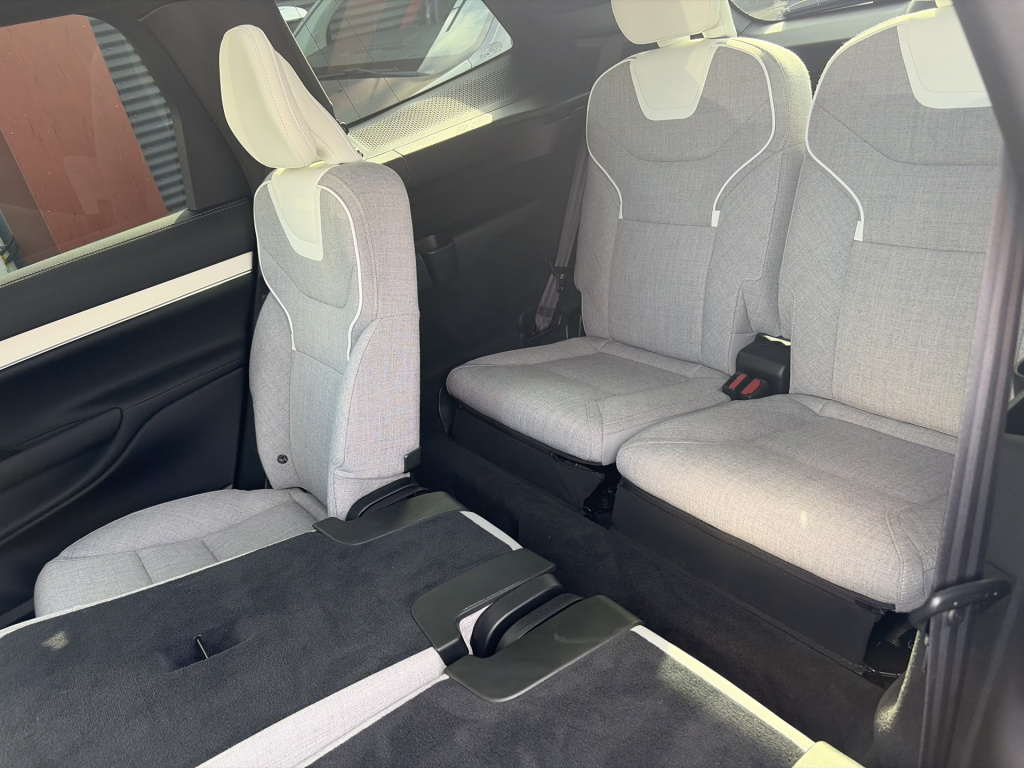 Volvo Ex90