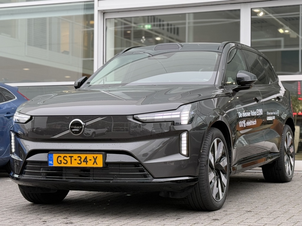 Volvo Ex90