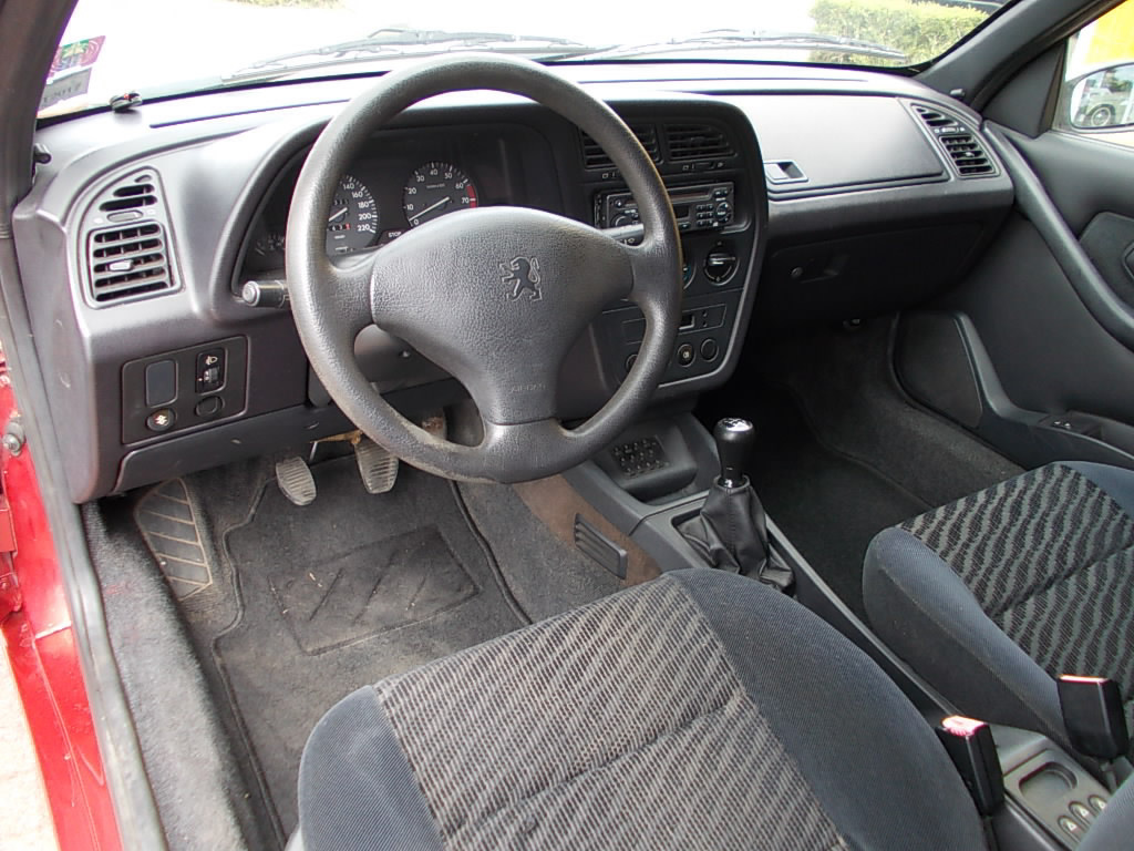 Peugeot 306