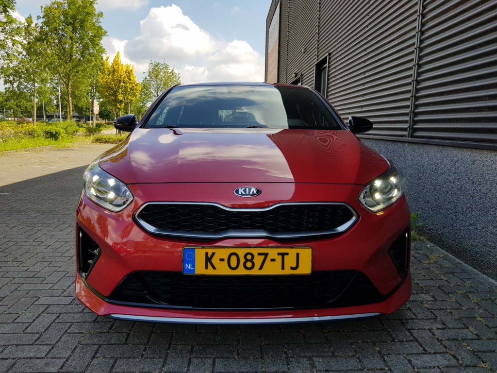 Kia Proceed