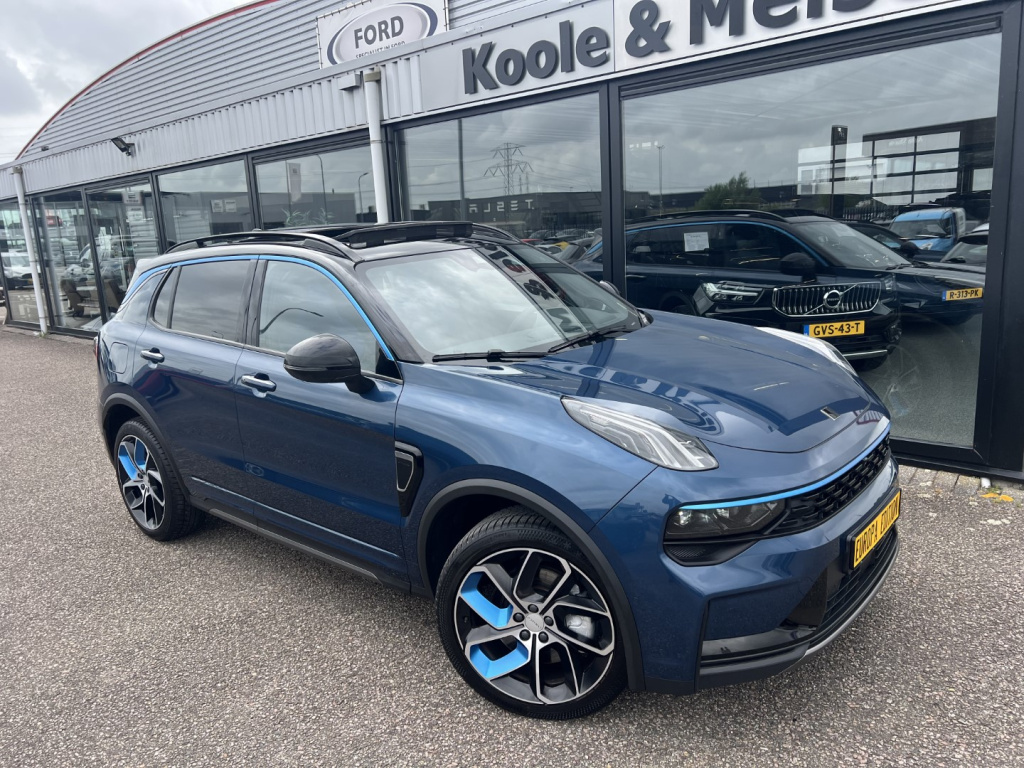 Lynk & Co 01