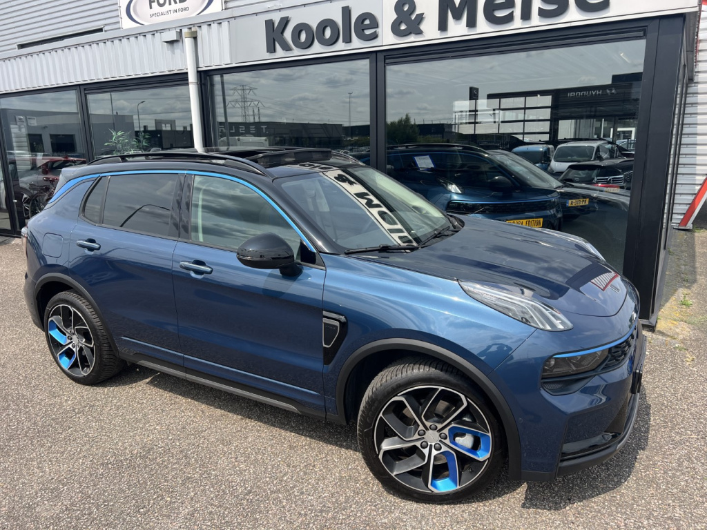 Lynk & Co 01