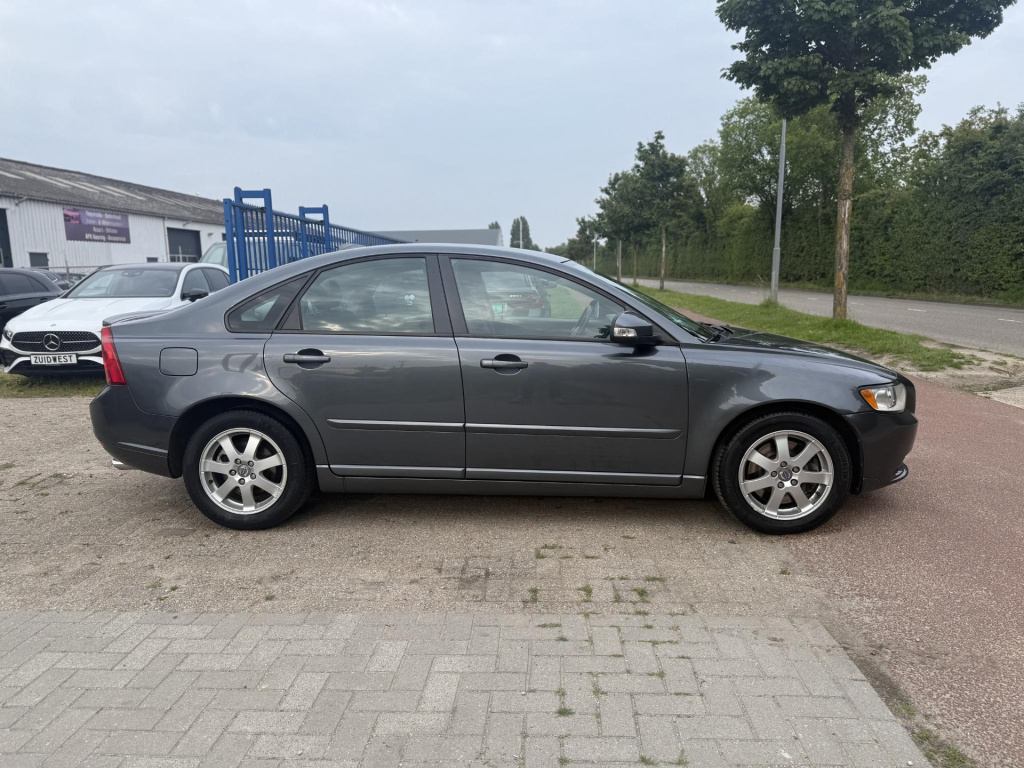 Volvo S40