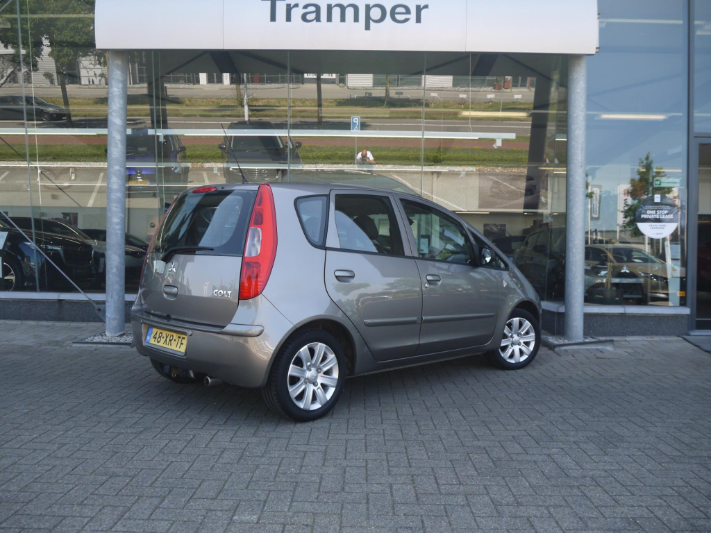 Mitsubishi Colt