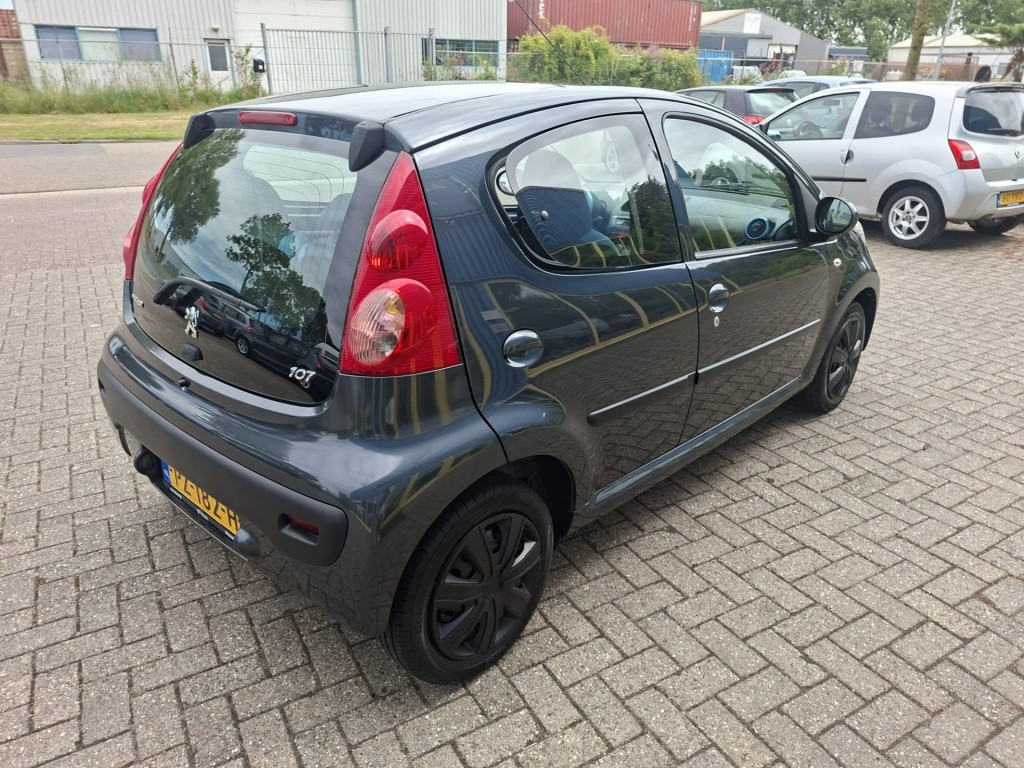 Peugeot 107