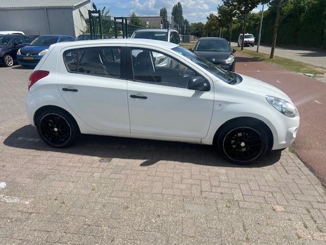 Hyundai I 20