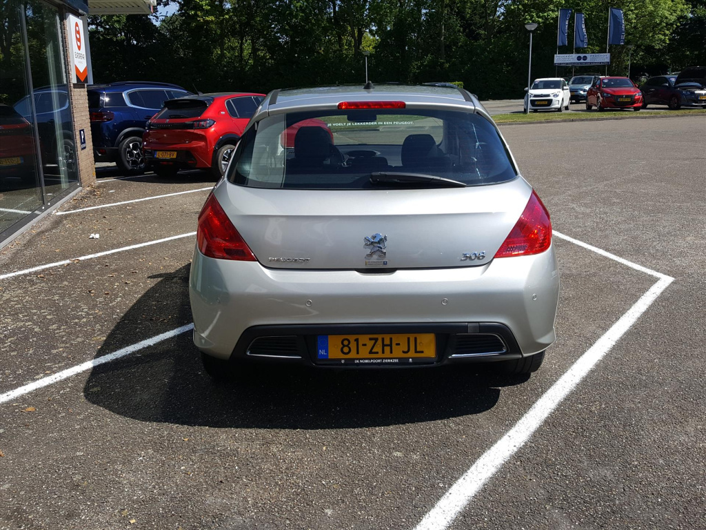 Peugeot 308