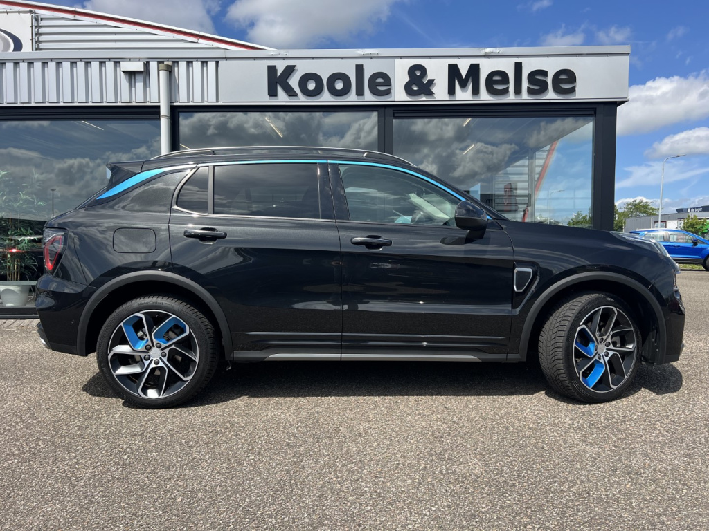 Lynk & Co 01