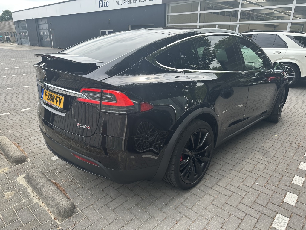 Tesla Model X