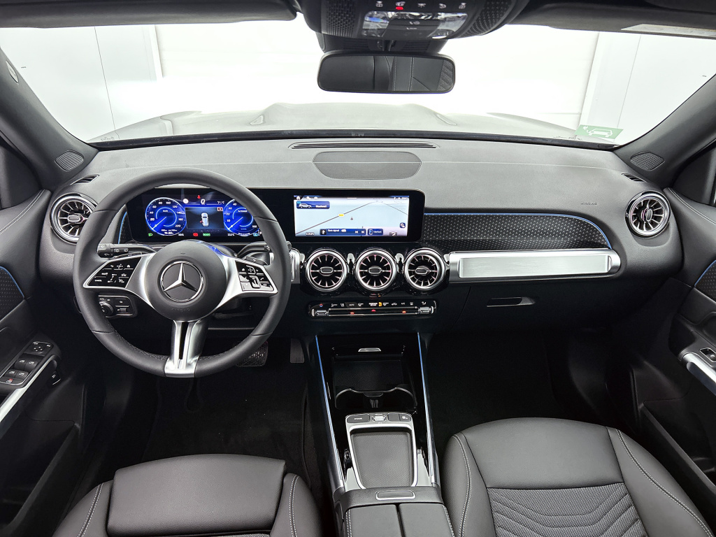 Mercedes-Benz Eqb