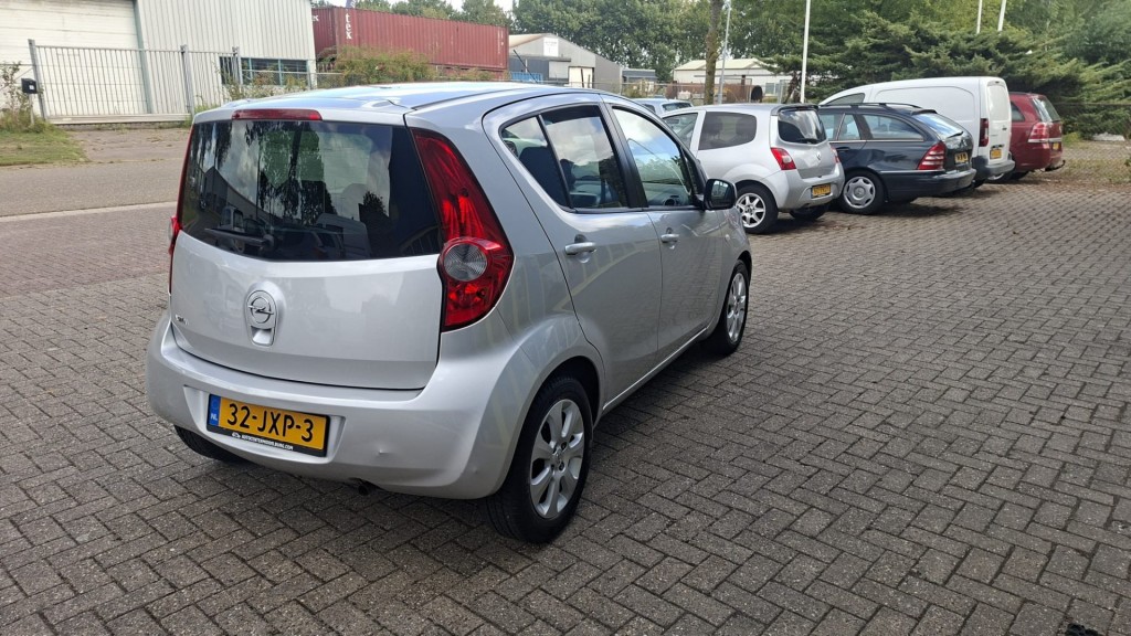 Opel Agila