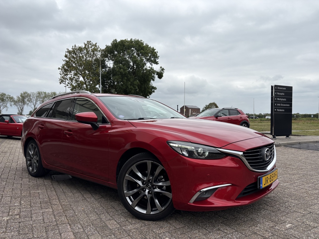 Mazda 6