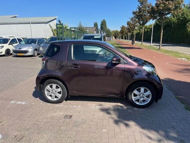 Toyota Iq