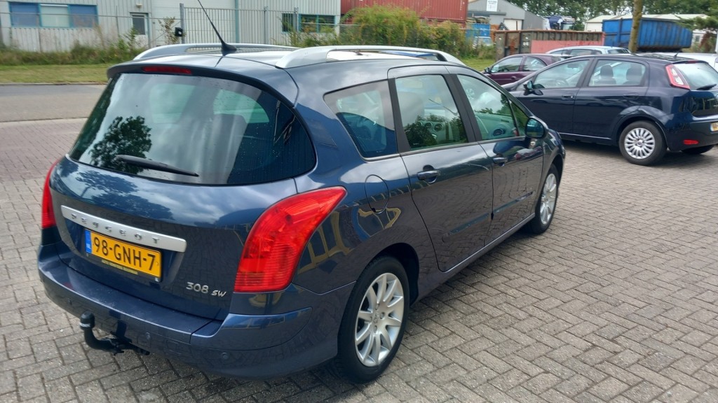 Peugeot 308