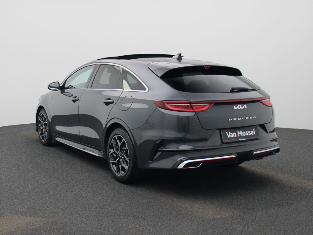 Kia Proceed