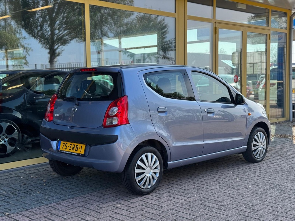 Nissan Pixo
