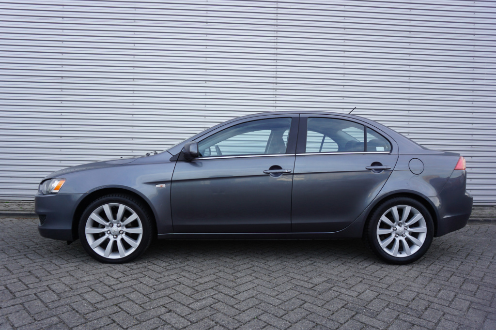 Mitsubishi Lancer