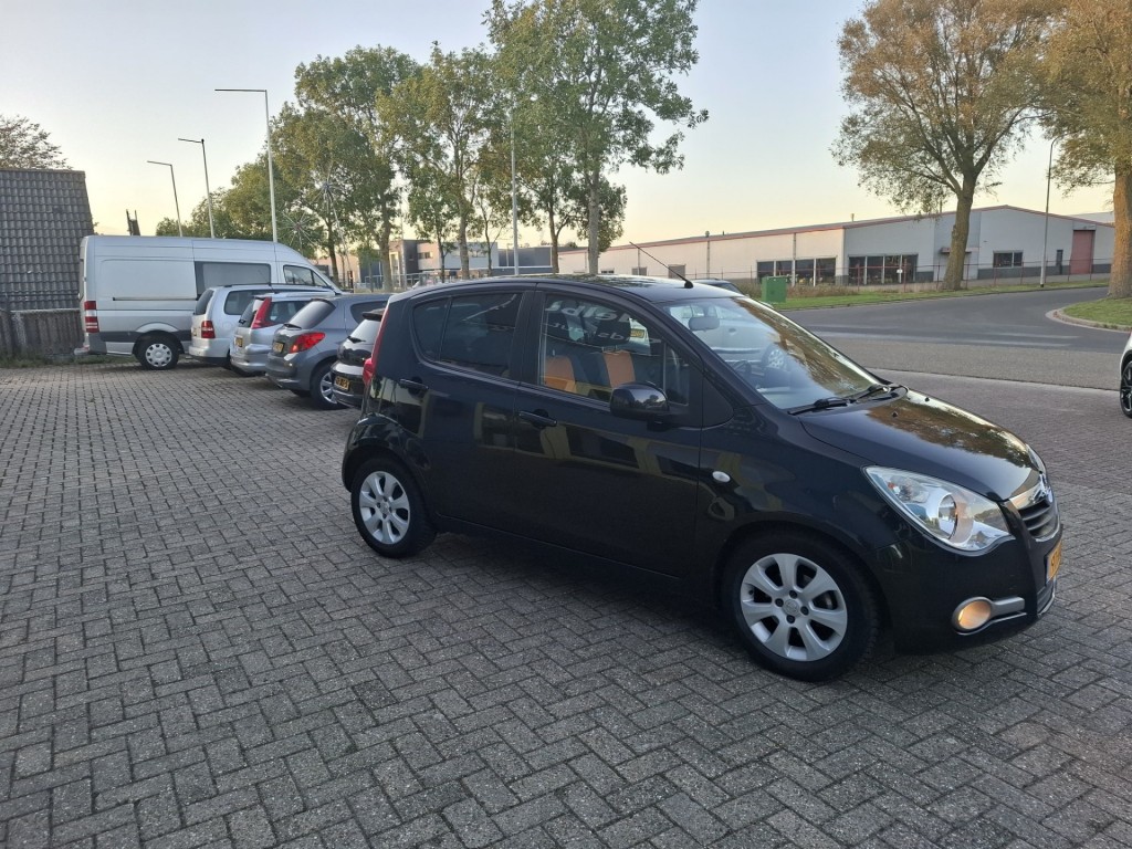 Opel Agila