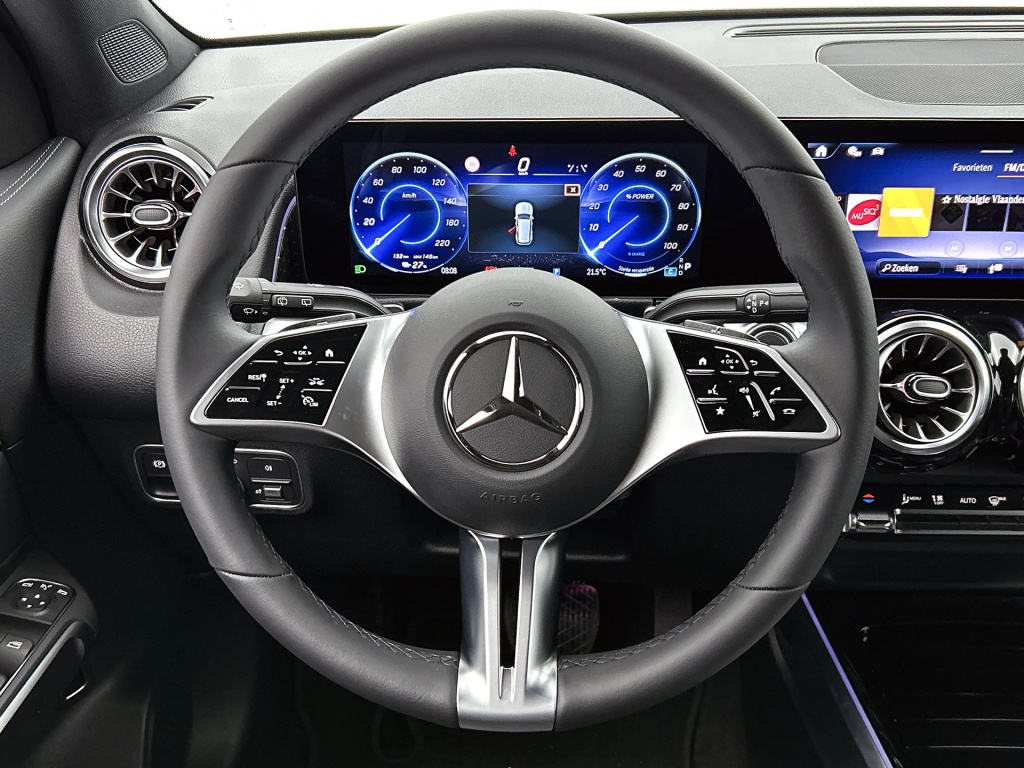 Mercedes-Benz Eqb