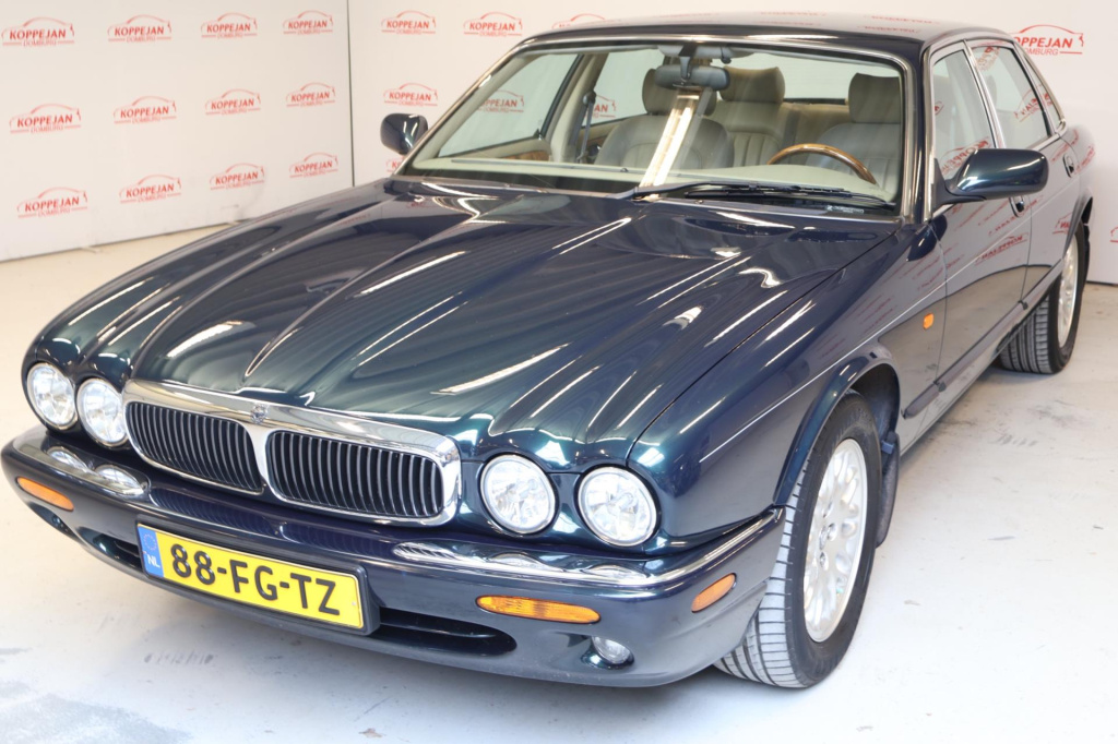 Jaguar Xj