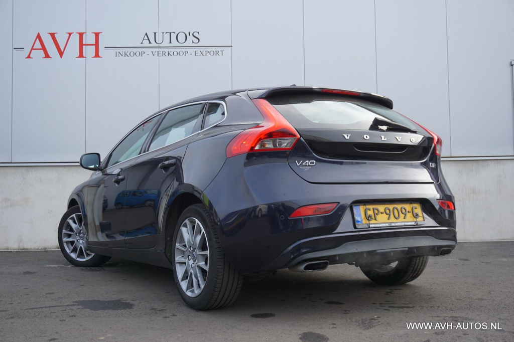 Volvo V40