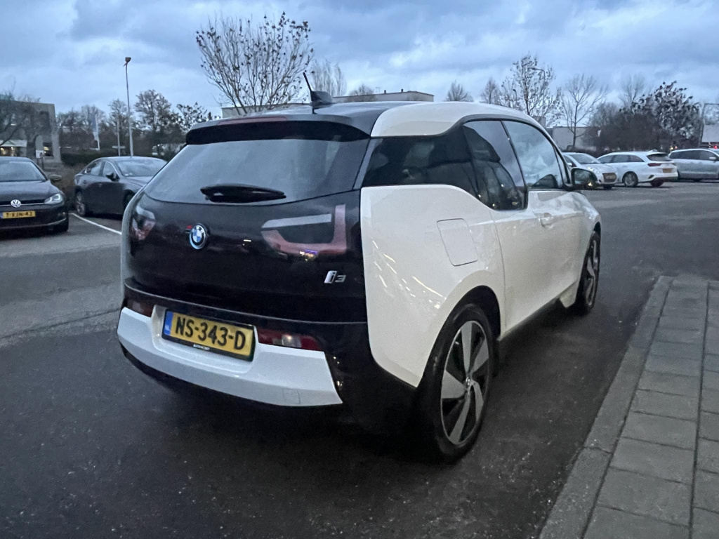 BMW I3