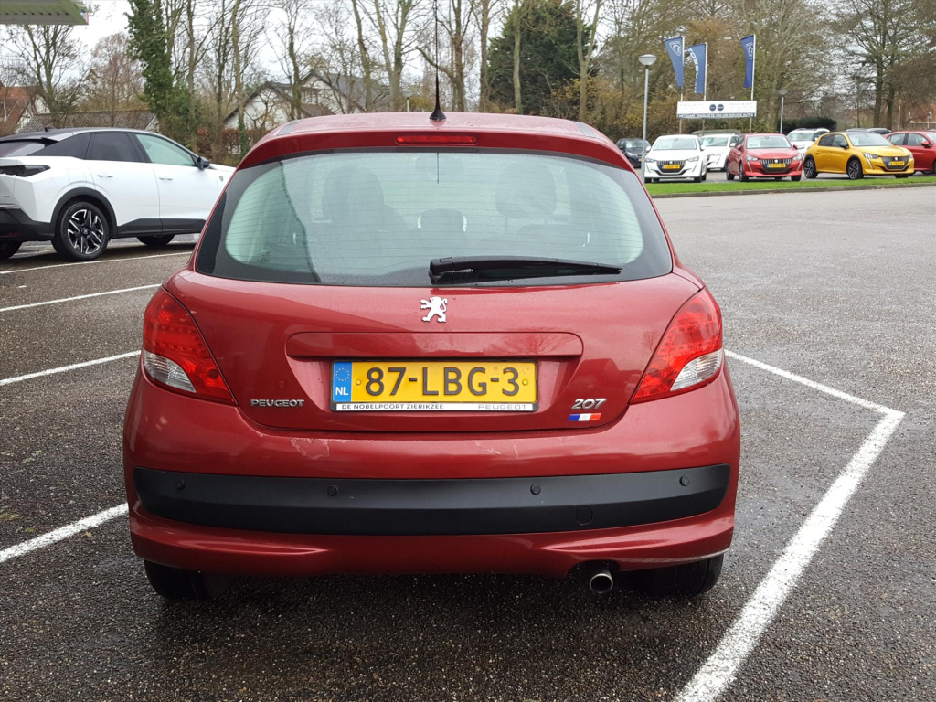 Peugeot 207