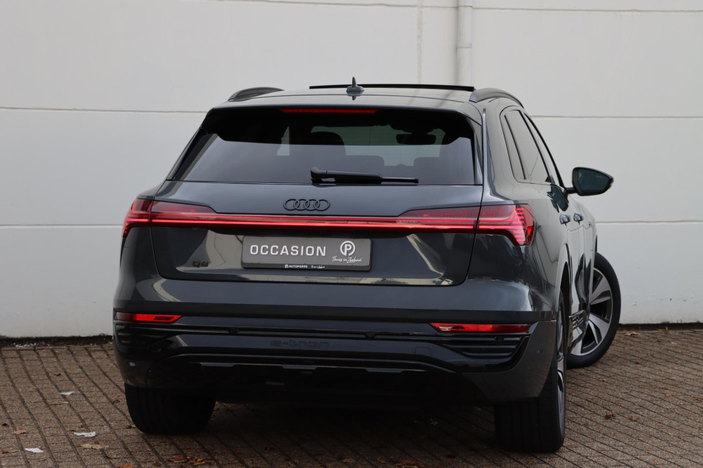 Audi Q8 E-tron