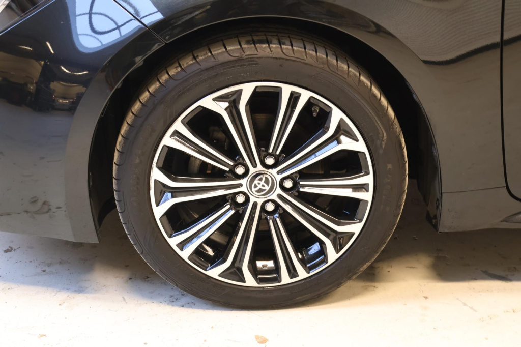 Toyota Corolla Touring Sports