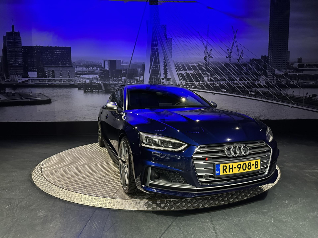 Audi S5