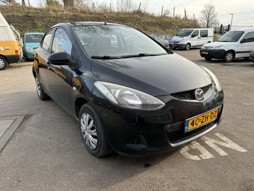Mazda 2