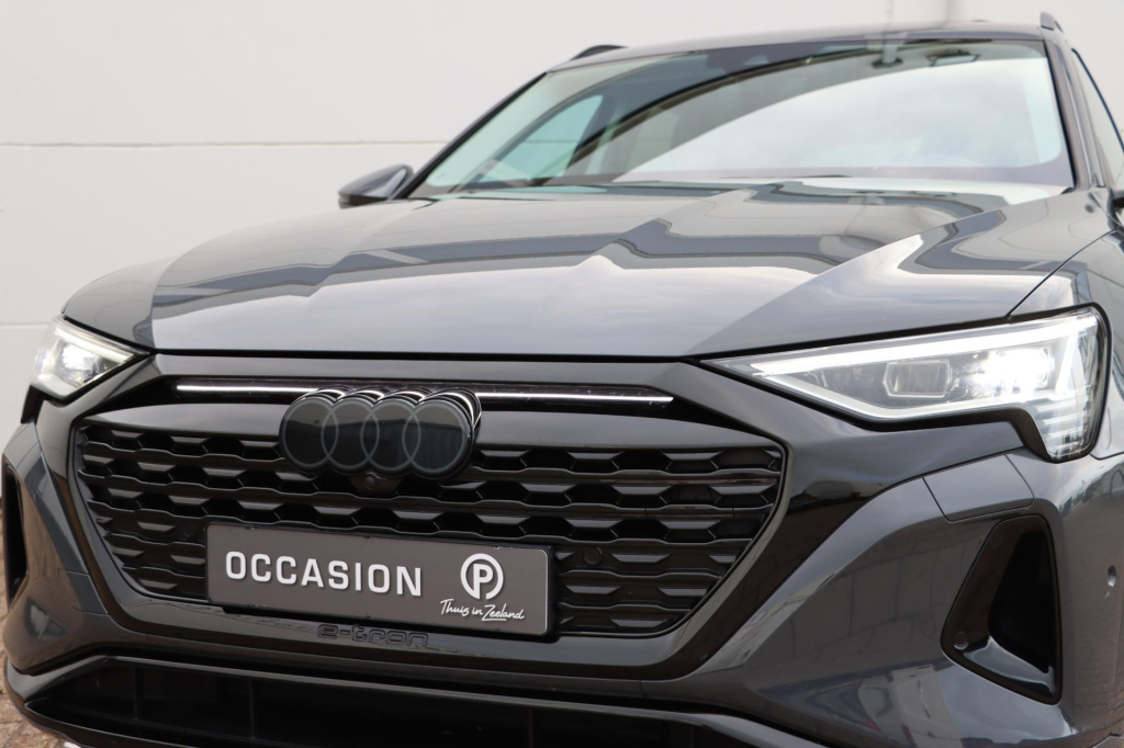 Audi Q8 E-tron