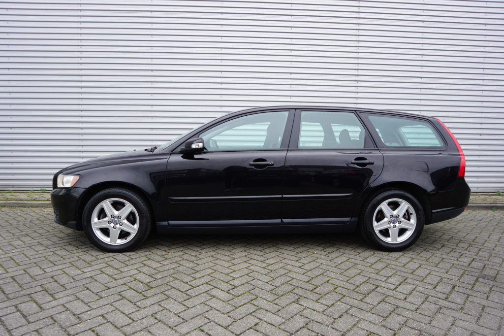 Volvo V50