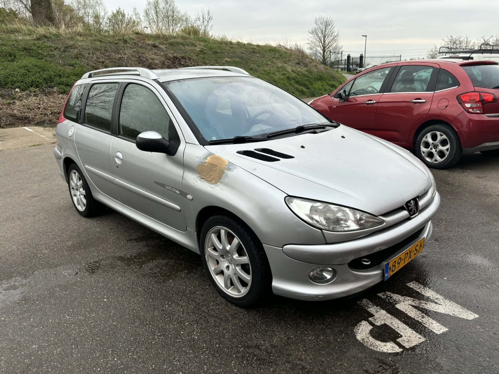 Peugeot 206