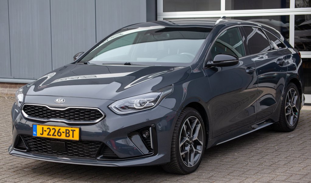 Kia Proceed