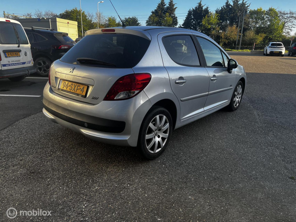 Peugeot 207