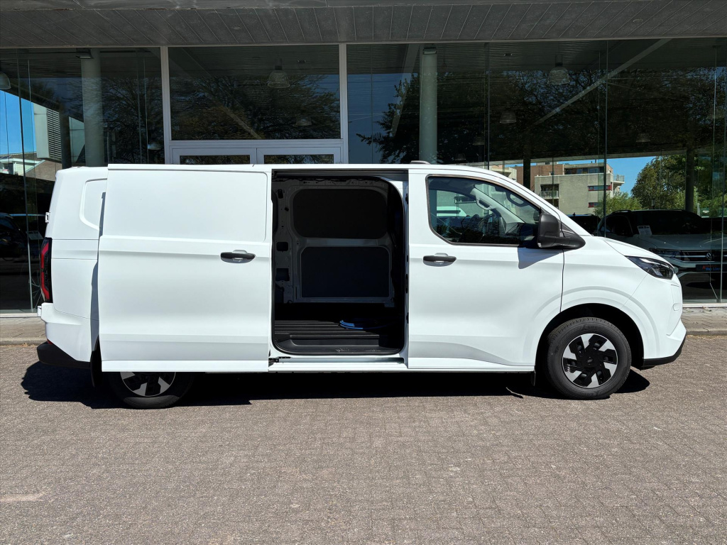 Ford E-transit Custom