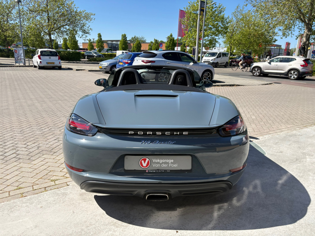 Porsche 718