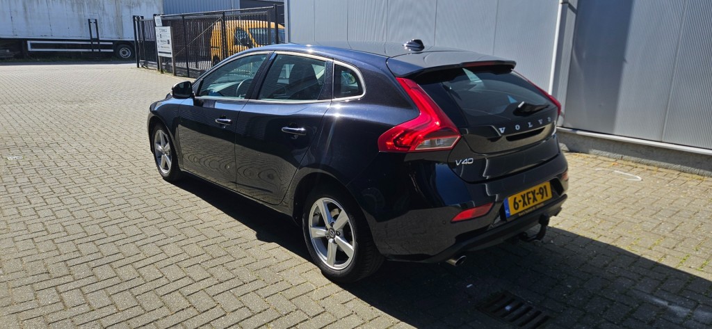 Volvo V40